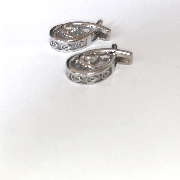 TWO Solid 10K (not 14K ) White Gold Natural Diamond Solitaire Pendants - Picture 5 of 17